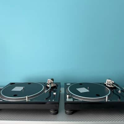 Technics SL-1210 M5G 2000s - Black image 6