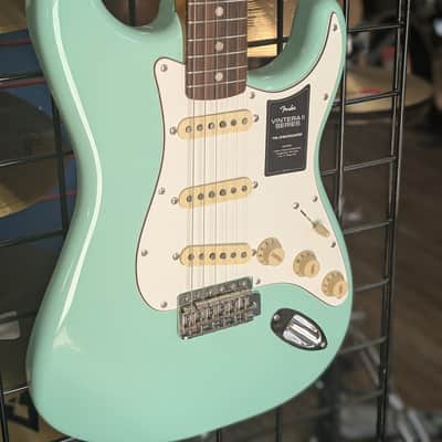 Fender Vintera II ’70s Stratocaster Rosewood Surf Green 2023 – New Old Stock image 1