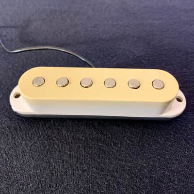 Single Coil Pickup with Aged Cover, plus Screws and Springs (Aged White) image 3