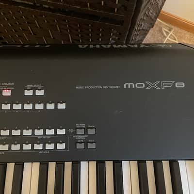 Yamaha MOXF8 88-Key Synthesizer Workstation 2019 Black/Red image 5