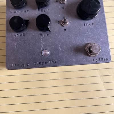 Fairfield Circuitry Meet Maude Delay | Reverb Canada