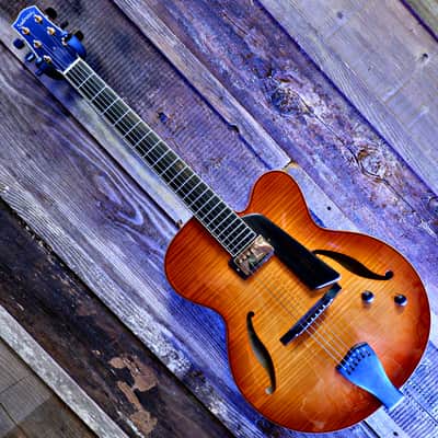 Sadowsky Jim Hall Archtop - Violin Burst image 21