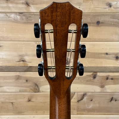 Taylor 322e 12-Fret Acoustic Guitar - Natural Mahogany image 6