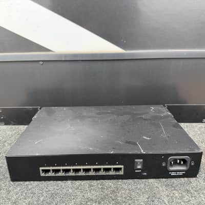 8 Port 1Gb RJ45 Pakedge S8Pe PoE/PoE+ Unmanaged Network Switch Rack Mountable image 2