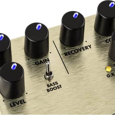 Fender Compugilist Compressor/Distortion Effects Pedal - Gold image 4