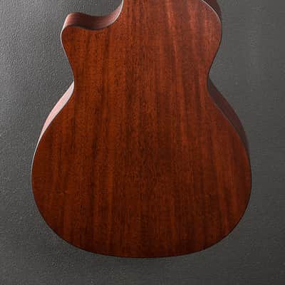 Taylor 324CE Baritone 6 Limited image 4