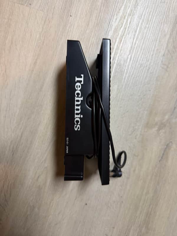 Technics SZ-E1 Expression Pedal Technics SZ-E1 Expression Pedal - Blach image 1