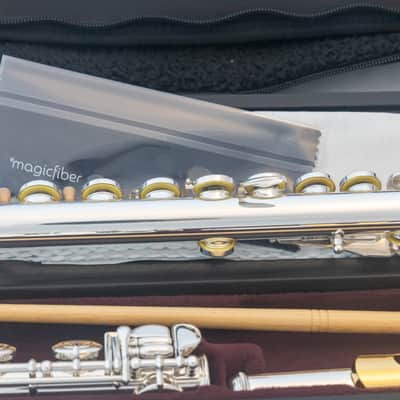 Yamaha YFL-372 Allegro Intermediate Flute *Silver Headjoint *Low-B *Split-E *Cleaned & Serviced image 12
