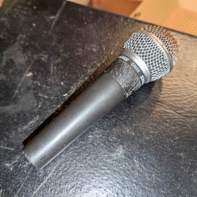 Shure SM58 Handheld Cardioid Dynamic Microphone