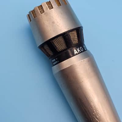 ☆Vintage 1970s AKG D1000E Dynamic Microphone - New Foam & Replacement Capsule Inside image 10