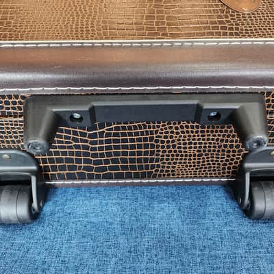 Godin Deluxe Hardshell Tour Case image 22