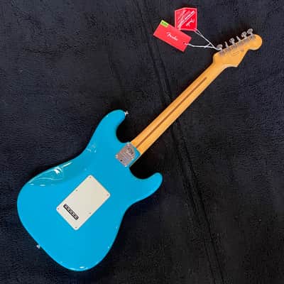Fender American Professional II Stratocaster Left-Handed RW Miami Blue 7lbs, 11oz US210038392 image 7