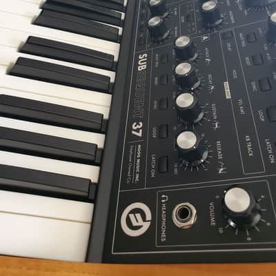 Moog Subsequent 37 Analog Synth 2010s Black image 3