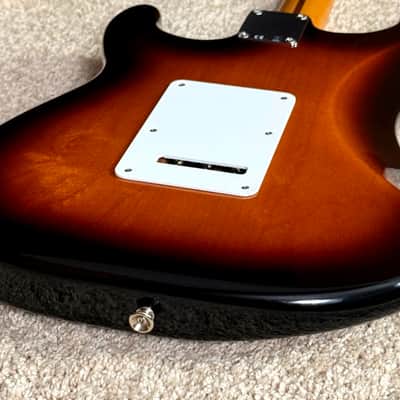 Fender Vintera '50s Stratocaster Modified with Maple Fretboard 2021 Model with 75th stamp in 2-Color Sunburst image 7