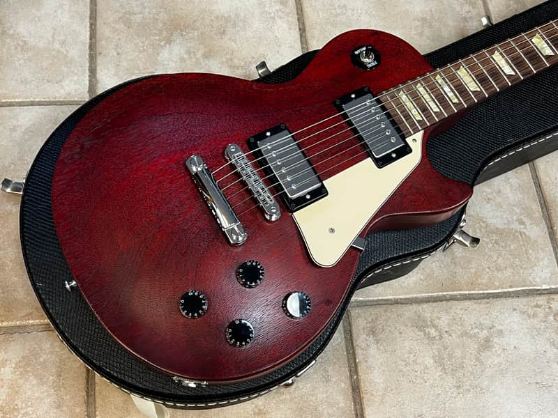 2008 Gibson Les Paul Studio Worn faded Cherry with case image 1