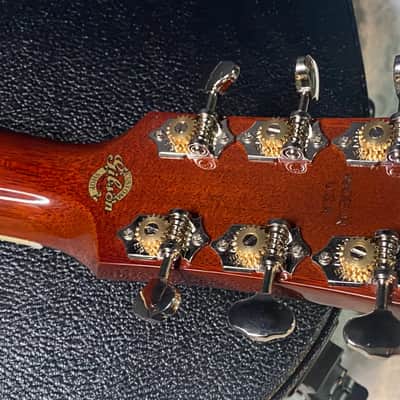 Gibson Custom Shop Hummingbird Koa/Carpathian Spruce Acoustic-Electric Guitar - Honeyburst - 4.65 lbs - G06299 image 4