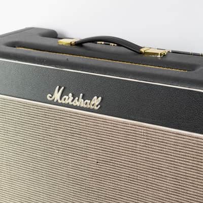 Marshall 1962 "Bluesbreaker" JTM Reissue 30-Watt 2x12" Guitar Combo & Fitted Castle Flight Case 2004 image 3