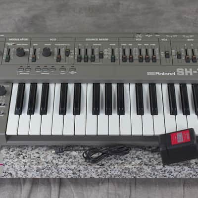 Roland SH-101 Gray Vintage Monophonic Synthesizer in Very Good condition