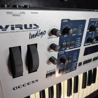 Access Virus Indigo 37-Key Digital Synthesizer 2001 - Silver & Blue image 3