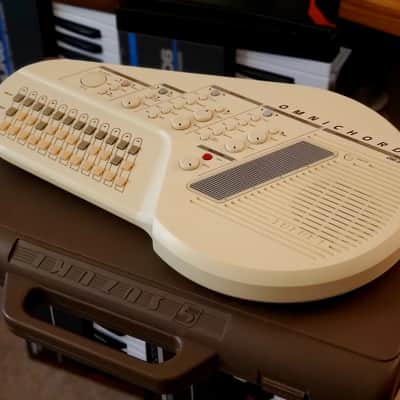 CERTIFIED!!! SUZUKI OMNICHORD OM300 INSPECTED/SERVICED AND IN AMAZING CONDITION! image 5