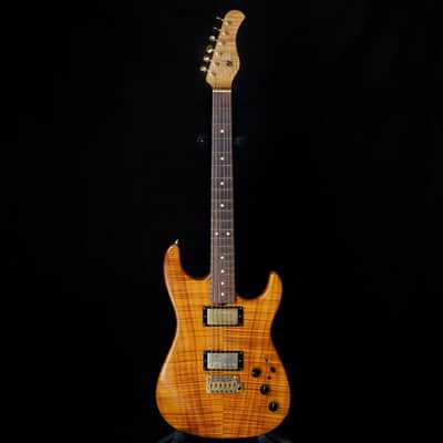 Sadowsky TYO Modern Edge Strat 2011 - Natural image 1