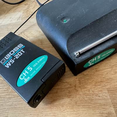 BOSS WS-20 Wireless receiver and transmitter - rare 80s image 2
