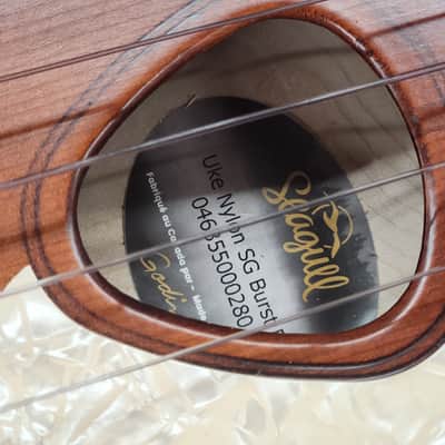 Seagull  Uke nylon sg burst with bag cracked EQ image 4