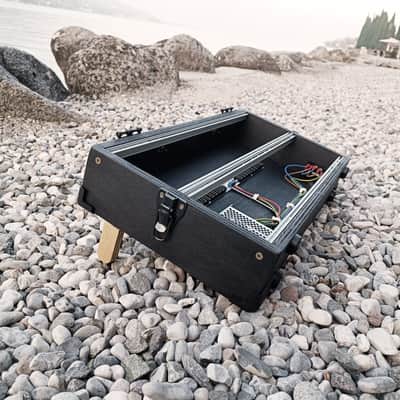 6U Eurorack Case Powered, 84 o 104 hp, modular synthesizer image 6