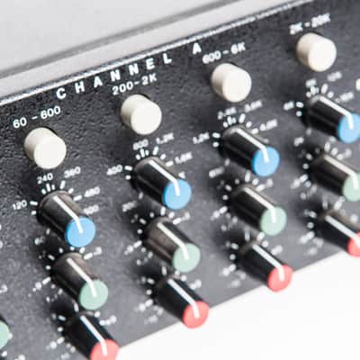 Meyer Sound CP-10 Stereo Parametric Equaliser | Reverb