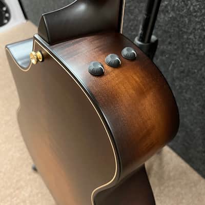 Taylor Builder's Edition 614CE Grand Auditorium Acoustic/Electric Guitar with V-Class Bracing, ES2 Pickup & Hardshell Case 2021 - Natural image 20