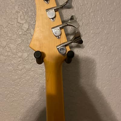 AriaPro 2 The Cat Bass 1981 - Gloss White image 6