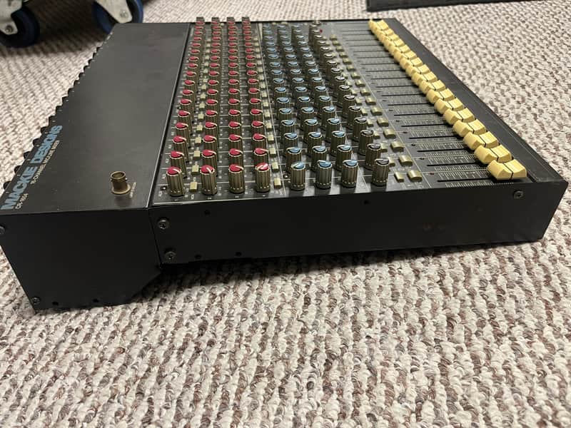 Mackie CR1604 16-Channel Mic / Line Mixer 1990s - Dark Gray image 1
