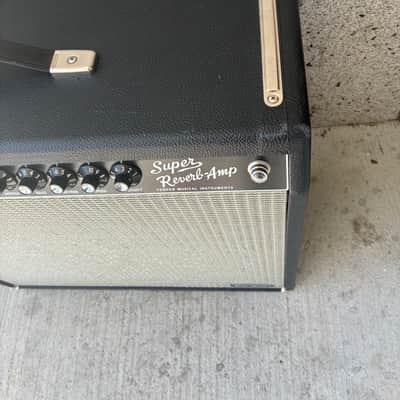 Fender Tone Master Super Reverb 2-Channel 45-Watt 4x10" Digital Guitar Combo 2021 - Present - Black electric guitar amp with foot switch image 6