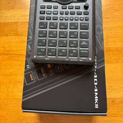 Roland SP-404MkII 2021 - Present - Gray