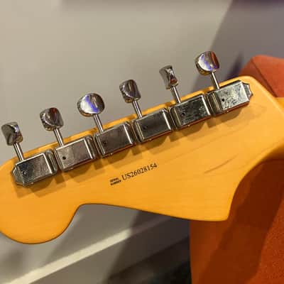 Fender American Professional Classic Jazzmaster 2025 - Present - 3-Color Sunburst image 8
