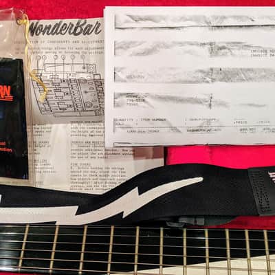Washburn 1987 AF-40V Ace Frehley Signature Guitar OHSC + Gibson Lightning Bolt Strap RARE! image 7