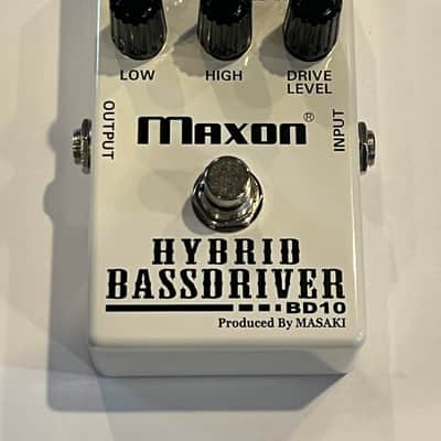 Maxon BD10 Hybrid Bass Driver Guitar Effects Pedal 2022 White image 1