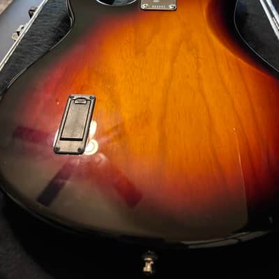 Ernie Ball Music Man StingRay 5 H with Rosewood Fretboard 1999 - 2018 - Vintage Sunburst image 3