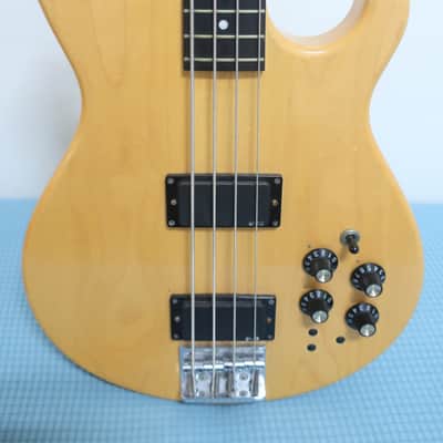 Vintage 1980s USA Carvin LB-50 Stereo 4 String Natural Guitar With Rare Charvel Tweed Case Very Clean image 3