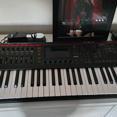 Roland FANTOM-06 61-Key Synthesiser = Rockjam Sustain Pedal (Excellent condition)