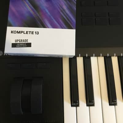 Native Instruments Komplete Kontrol S49 Mk2 2021 - Black + K13+ Decksaver + Hardcase Swam Flight S49 image 5