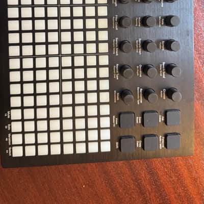 Polyend Play Sample-Based MIDI Groovebox 2022 - Present - Black image 2