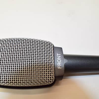 Sennheiser e 609 Silver Supercardioid Dynamic Guitar Microphone w/ Bag image 2