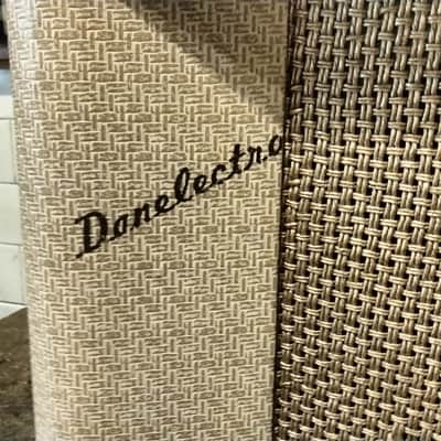 Danelectro Leader 1964? image 2