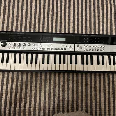 Korg microSTATION 2011 - Present - Black image 2