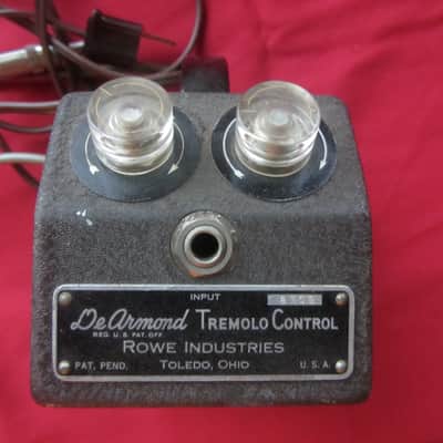 DeArmond 601 Tremolo 1940s image 1
