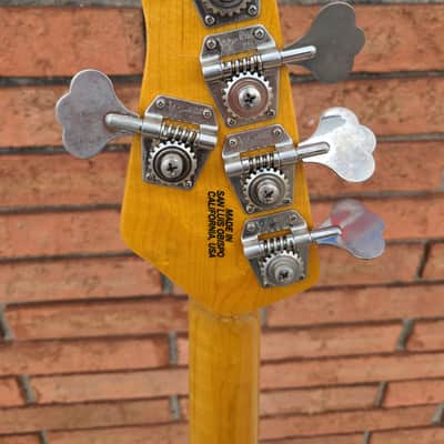 Ernie Ball Music Man Classic StingRay 5 White with Official Case image 6