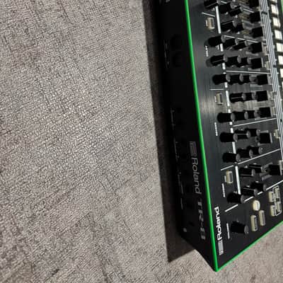 Roland AIRA TR-8 Rhythm Performer Drum Machine 2014 - Present - Black image 3