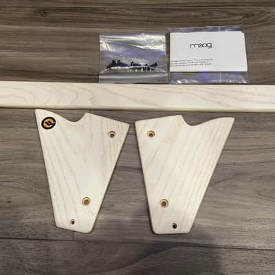 Moog Slim Phatty Wood Kit - in white