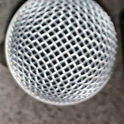 Shure SM58 Handheld Cardioid Dynamic Microphone 1984 - Present - Black image 3
